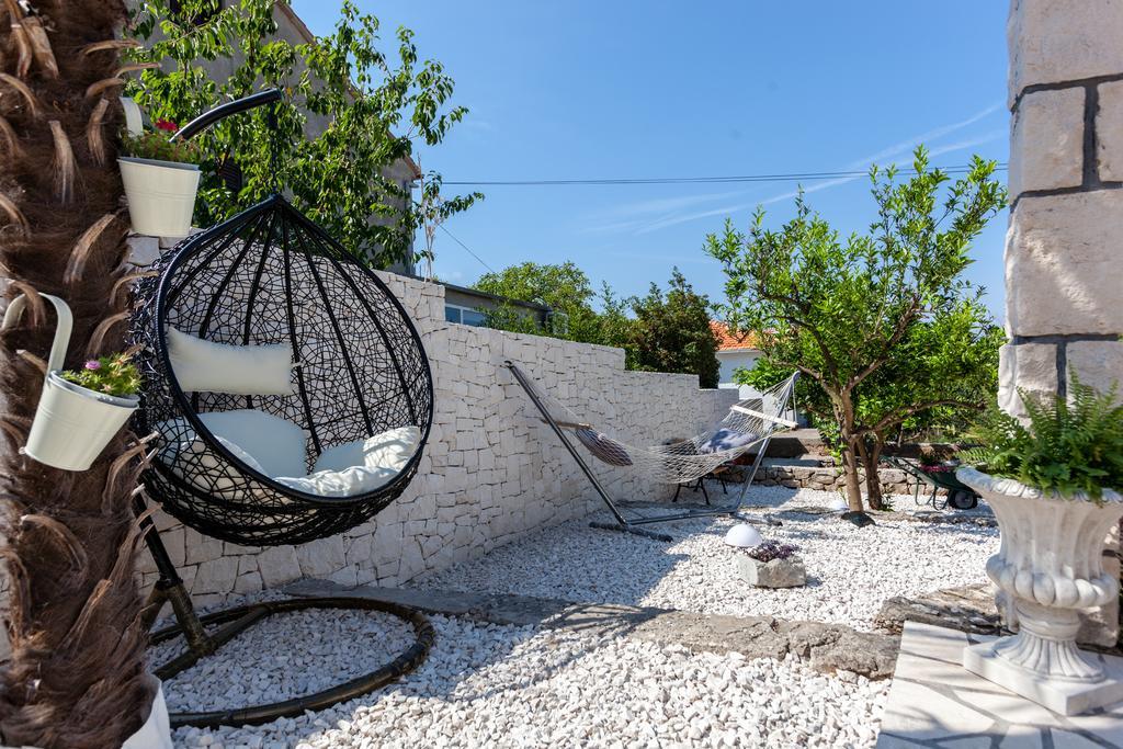 Villa Sarah Supetar Ngoại thất bức ảnh