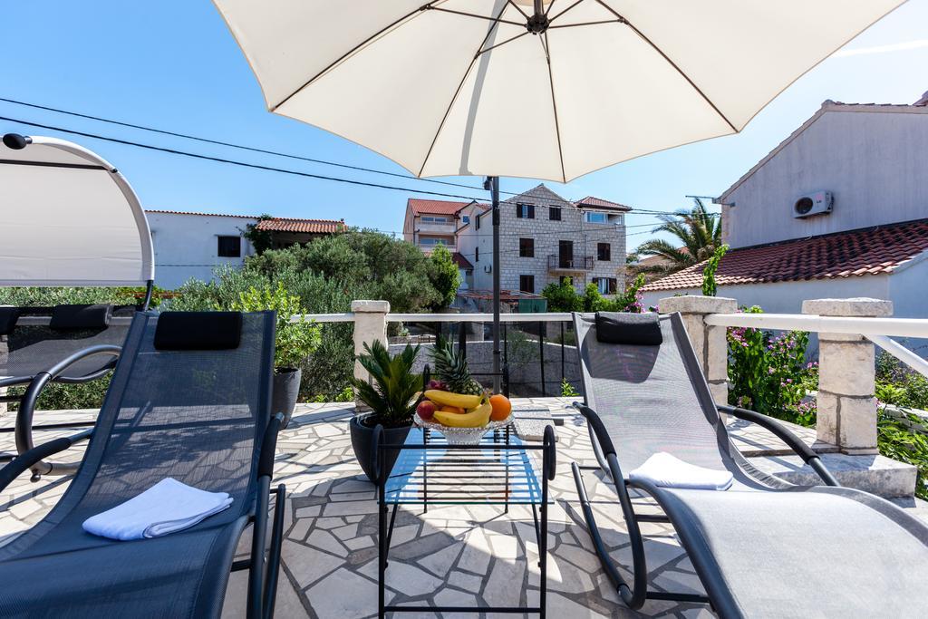 Villa Sarah Supetar Ngoại thất bức ảnh